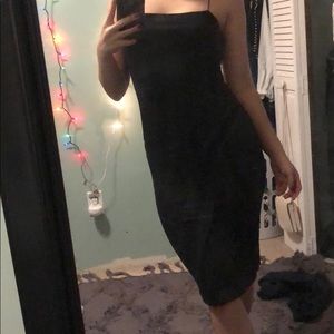 Black bodycon dress